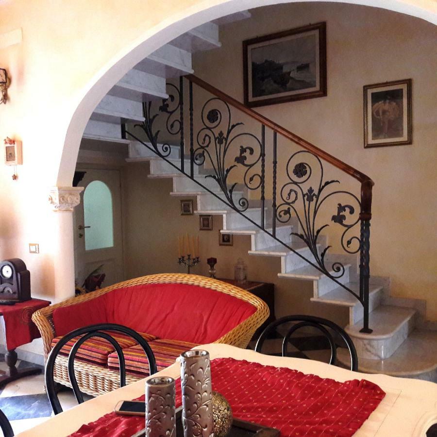 Villino San Martino 350M Dal Mare With Covered Parking ヴィアレッジョ エクステリア 写真