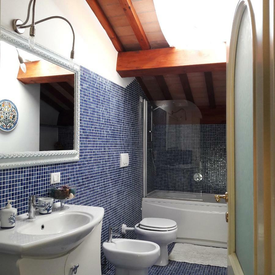 Villino San Martino 350M Dal Mare With Covered Parking ヴィアレッジョ エクステリア 写真